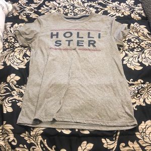 Hollister t-shirt